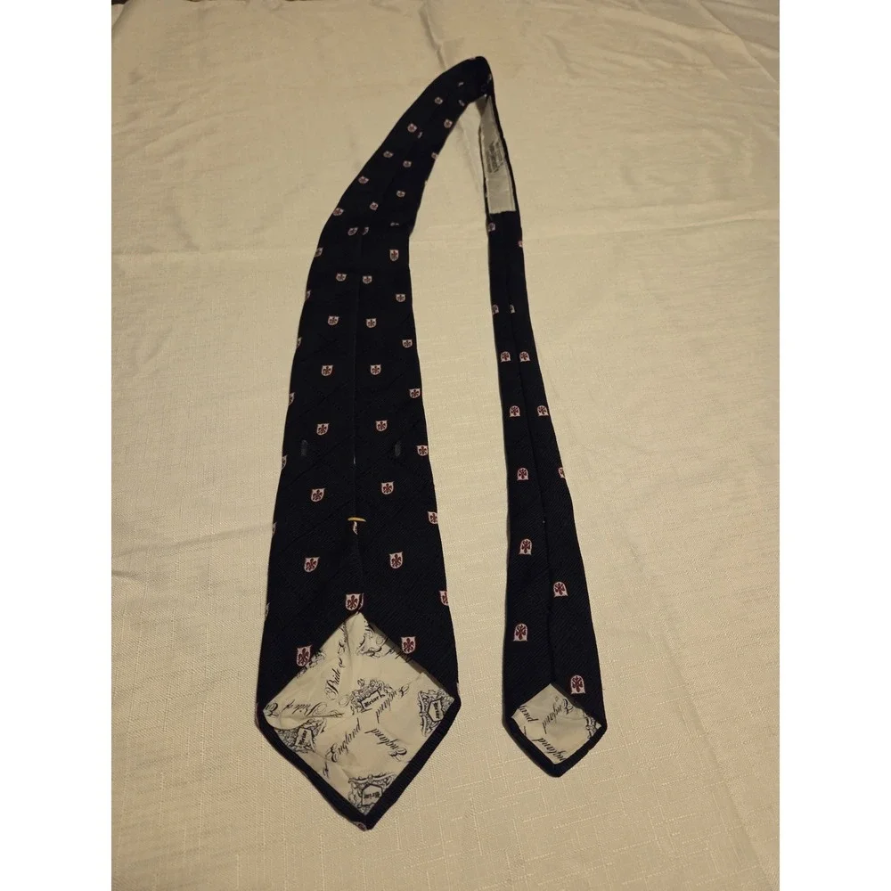Vintage Ben Simons Crest Motif Tie, Historical Menswear Retailer